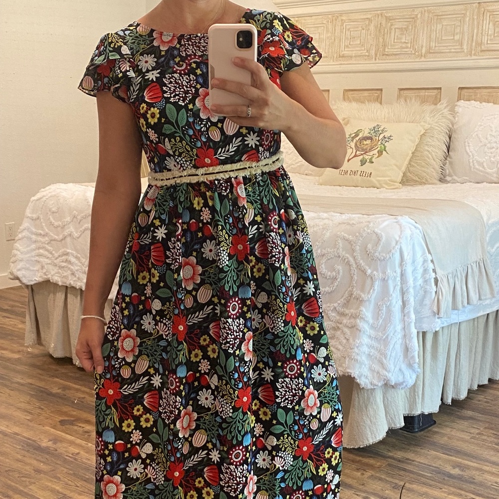 Size small traffic people floral maxi dress